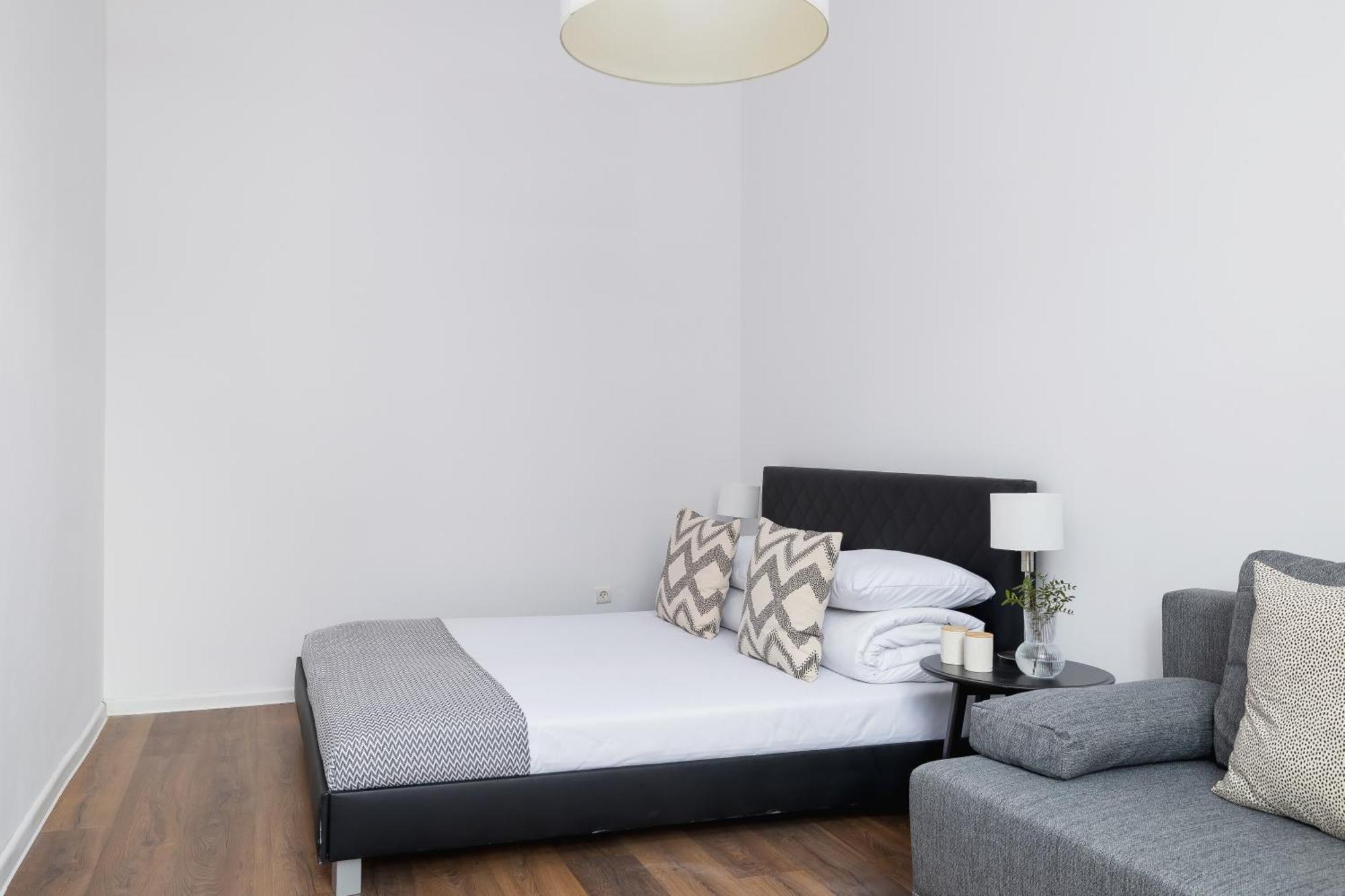 2-Bedroom Apartment - Dluga 65 Street クラクフ エクステリア 写真