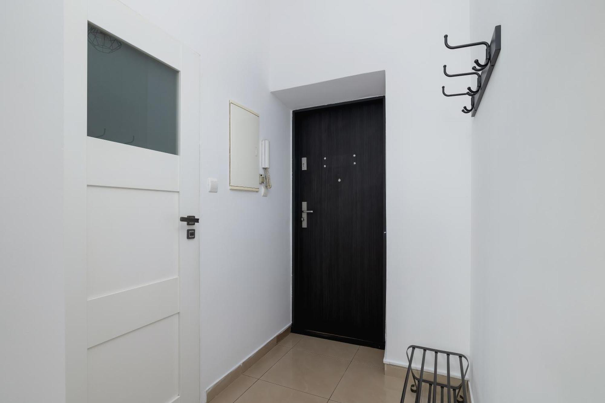 2-Bedroom Apartment - Dluga 65 Street クラクフ エクステリア 写真